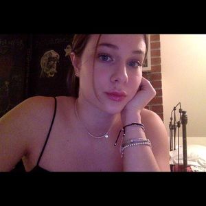 Meet your Posher, Alexandra